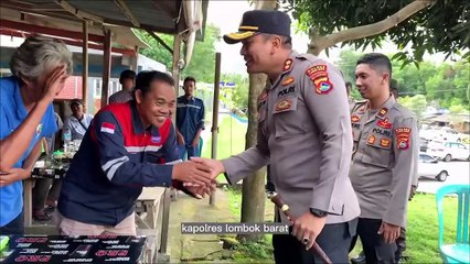 Jumat Curhat Kapolres Lombok Barat, Polda NTB, AKBP Bagus Nyoman Gede J., S.H., S.I.K., M.A.P., menemui an...ang untuk pengguna jasa. Sampai jumpa di LENSA HUMAS selanjutnya#lensahumas  #PolresLombokBarat #oneminute #zonaintegritas