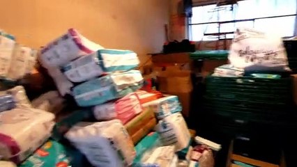 Brumath Chargement Camion des dons  Resto du Coeur Bébés  2023 Ecole Robert Schuman