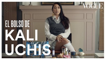 Estos son los secretos que Kali Uchis lleva en su bolso