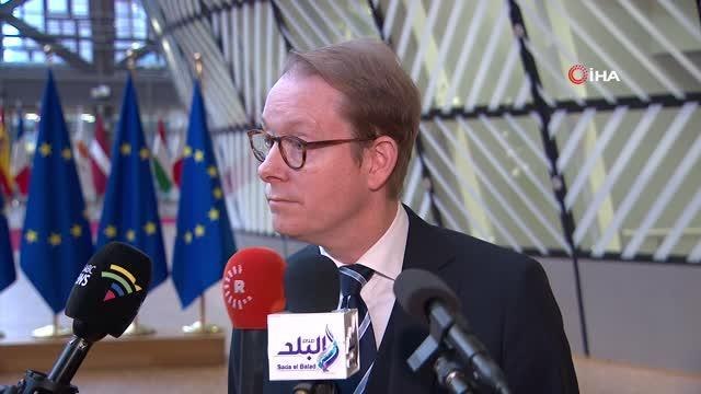 İsveç Dışişleri Bakanı Billström: (Kur'an-ı Kerim'in yakılması) İfade özgürlüğü kapsamında bunun yapılması yasal