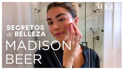 Tải video: Madison Beer y el truco de maquillaje para labios más gruesos