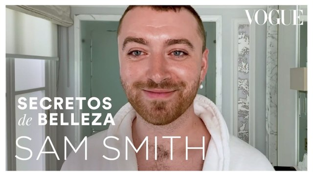 Sam Smith nos muestra su rutina de cuidado de la piel y sus trucos de maquillaje