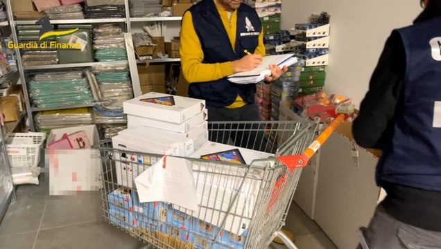 Pescara, sequestrati oltre 317mila giocattoli e prodotti contraffatti cinesi (23.01.23)