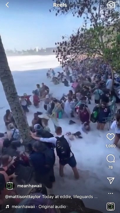 Les spectateurs de cette compétition de surf passent un mauvais moment