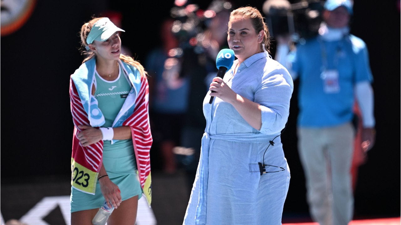 GALA VIDÉO - “Pourquoi est-elle si grosse ?” : Jelena Dokic attaquée sur son poids, elle hausse le ton
