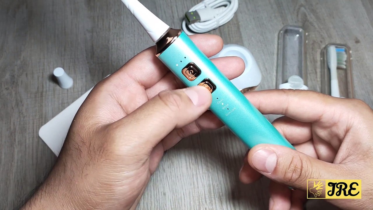 Fosoo LUX Electric Sonic Toothbrush Review Fosoo FosooLUX Fosoo Electric Toothbrush (Review)