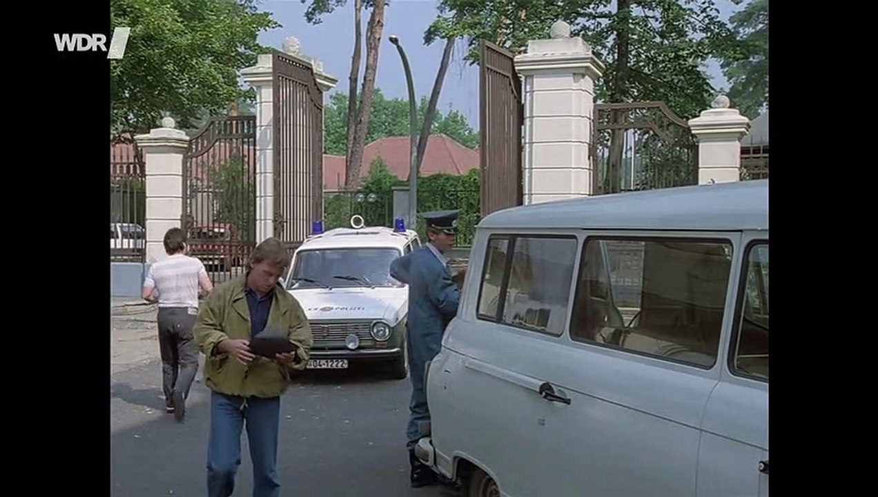 Tatort - [235 /Schimanski 26]  Unter Brüdern  (BRD/DDR 1990)