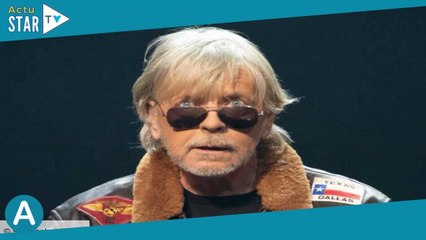 Renaud amoureux ? Ce qu'il aurait décidé de faire pour épater une « jeune femme »