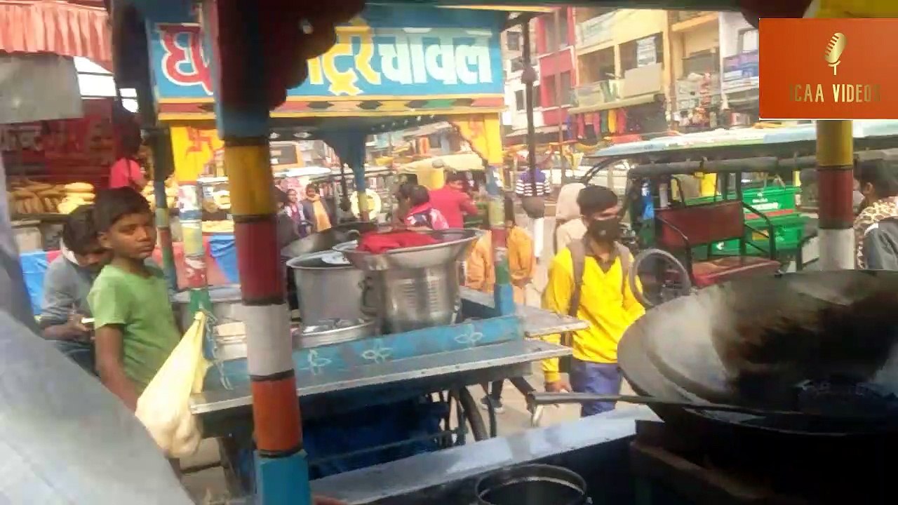 माँ जानकी छोले भटुरे, गोरखनाथ मेले की सबसे फेमस दुकान