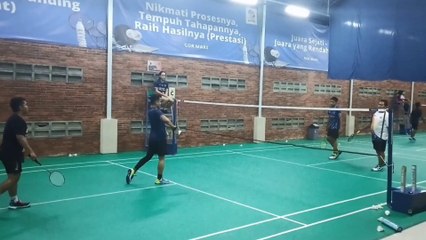 kena skill netting tipis badminton