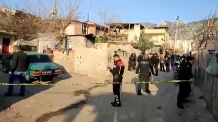 Silahlı kavgada aynı aileden 4 kişi yaralandı