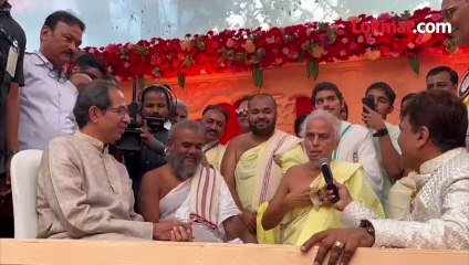 उद्धव ठाकरेंना मुनींचा आशिर्वाद काय?