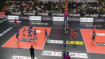 현대캐피탈, '서브 범실만 20개' OK금융그룹에 완승 / YTN