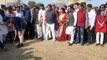 केंद्रीय खेल मंत्री अनुराग ठाकुर ने खेला चींटी धप और गुल्ली डंडा- देखें वीडियो