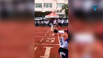 Camera Caught A Moment That Can Not Go Unnoticed #3