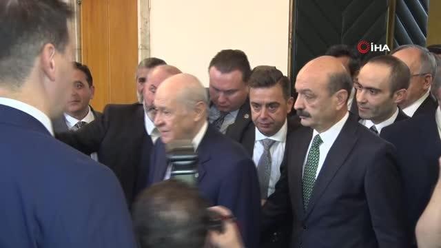 MHP Genel Başkanı Bahçeli: (Cumhurbaşkanı Erdoğan'ın 3. kez aday olması tartışması) Beni dinlememişsiniz. O anlaşılıyor