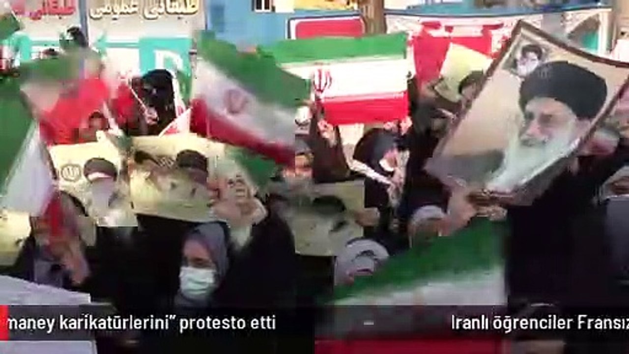 İranlı öğrenciler Fransız Charlie Hebdo dergisinin "Hamaney karikatürlerini" protesto etti