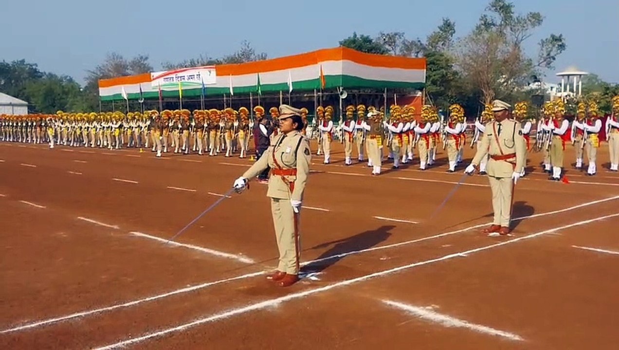 पुलिस परेड ग्राउंड में किया गया गणतंत्र दिवस सम...