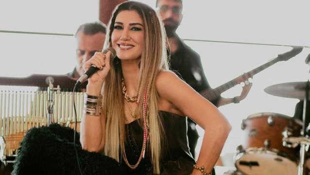 Nadide Sultan 5 yıl sonra Ona Söyle şarkısıyla sevenlerinin karşısına çıkmaya hazırlanıyor