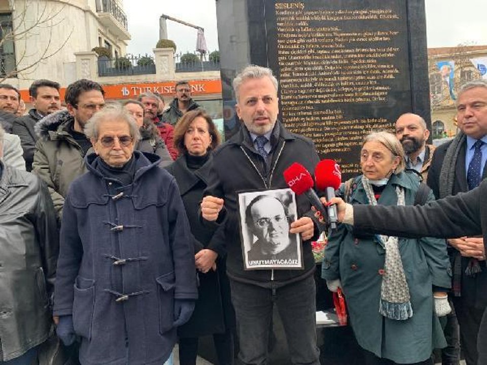 Uğur Mumcu ölümünün 30'uncu yıldönümünde anıldı