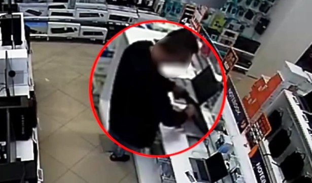 Furti a raffica e acquisti con carte rubate: arrestato ladro seriale (24.01.23)