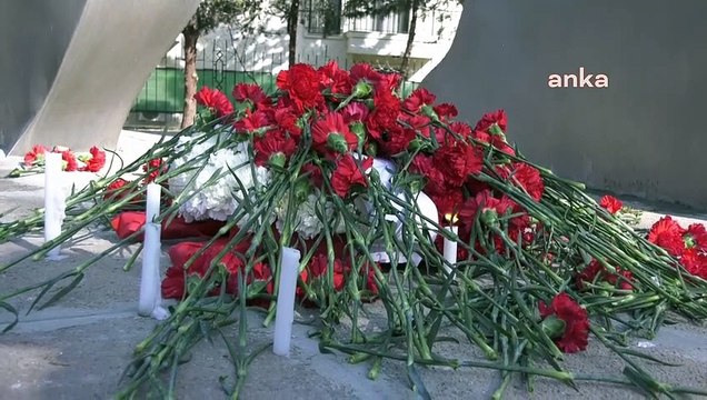 Uğur Mumcu, katledilişinin 30. yıldönümünde Ankara'daki evinin önünde anıldı