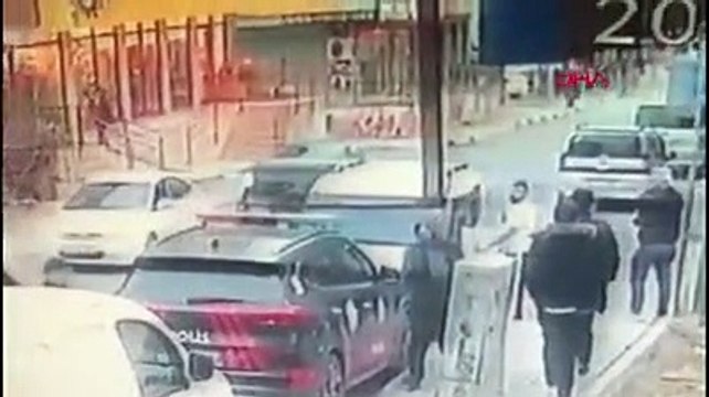 İstanbul'da polisin gözü önünde uyuşturucu ticareti