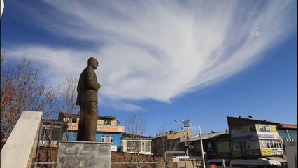 Van'da gökyüzündeki bulut ilgi çekti