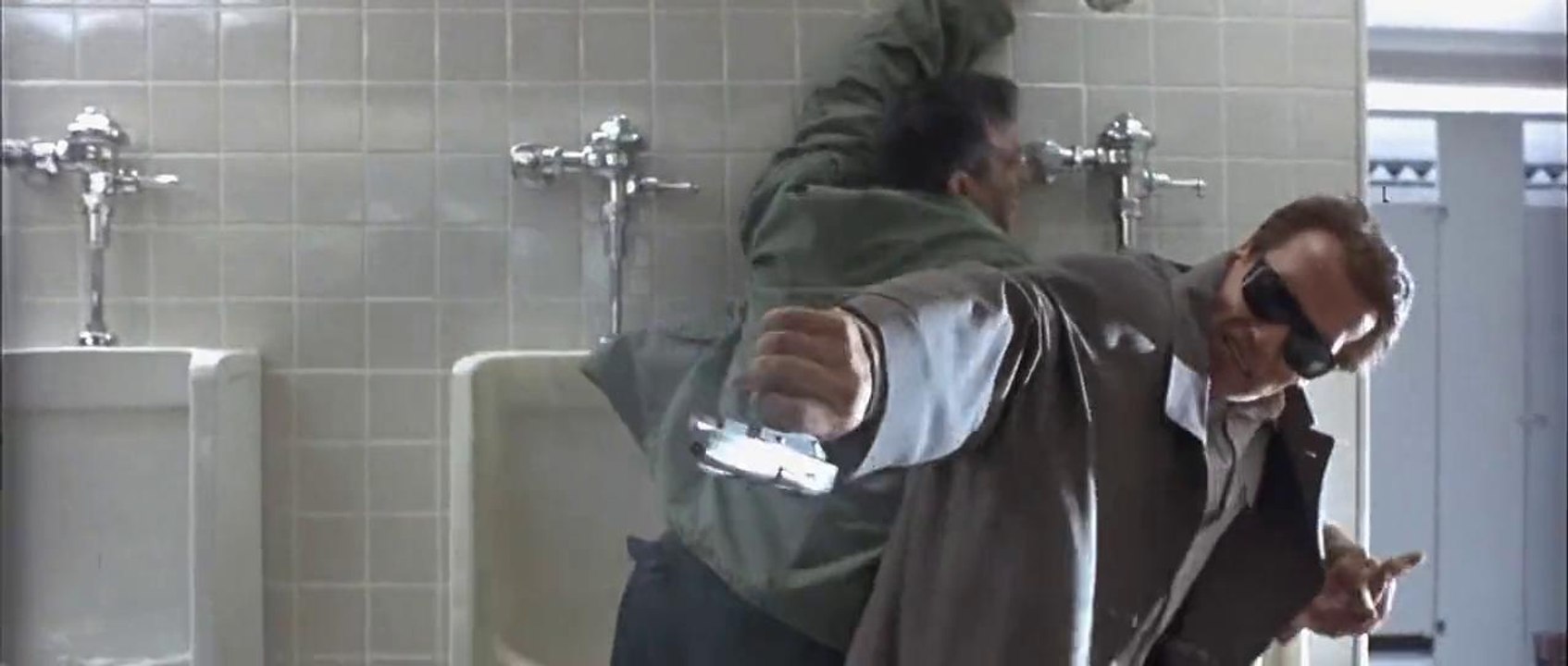 TRUE LIES Clip - "Bathroom Fight" (1994) Arnold Schwarzenegger