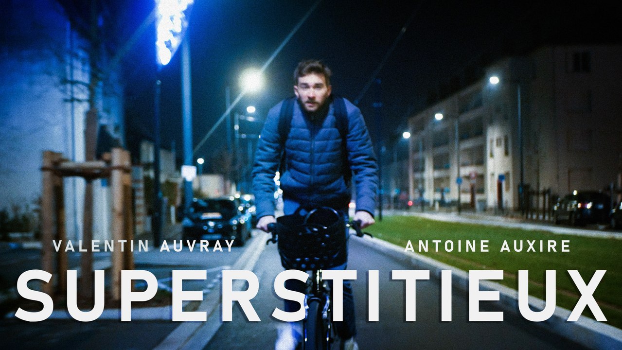Superstitieux