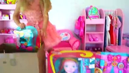 Diana pretends to run his own beauty salon