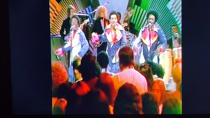 O'Jays Put Your Hands Together 1974