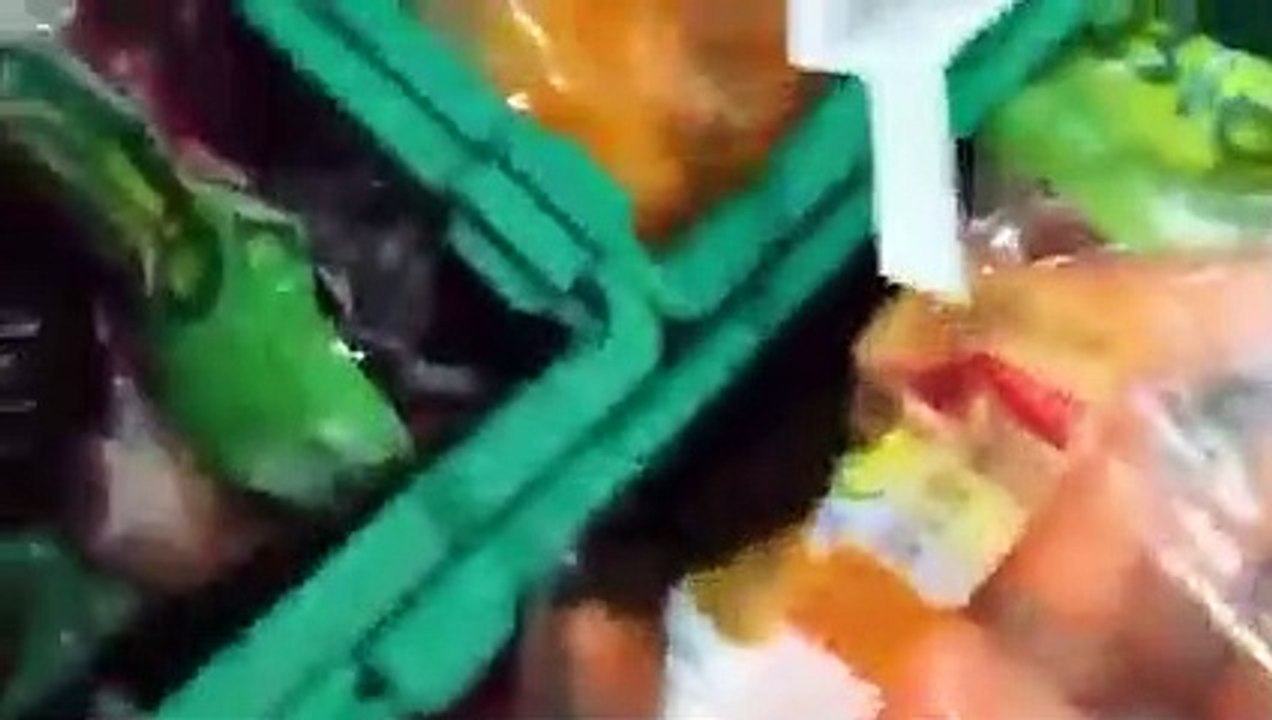 Supermercados aldrabam as embalagens para fazer os clientes pagarem mais