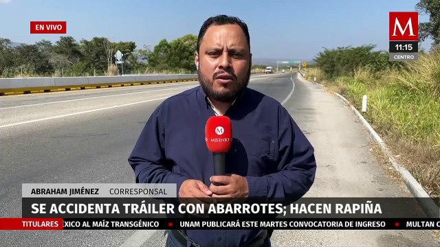 En Chiapas, volcadura de tráiler que transportaba abarrotes termina en rapiña