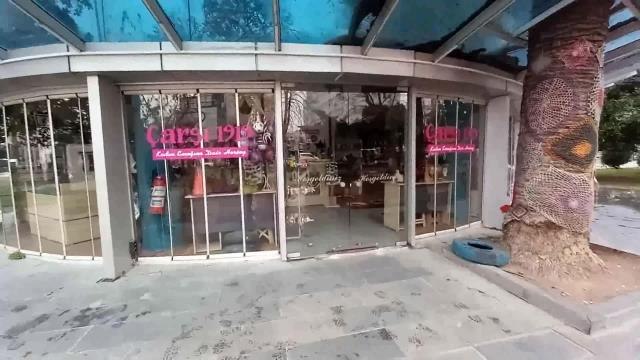 Samsun Büyükşehir Belediyesi, Kadına Dair Her Şey Dükkanının Kapısına Kilit Vurdu: Terörist Miyiz Biz, Arkadaşlar. Herkes Evine Ekmek Götürecek