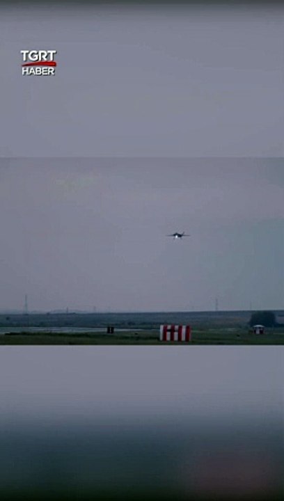 Bayraktar Kızılelma'dan Şiir Gibi İniş... - TGRT Haber