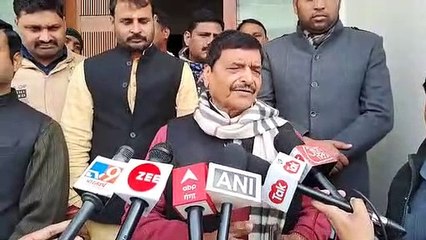 समाजवादी पार्टी में स्वामी प्रसाद मौर्य के विवादित बयान से झाड़ा पल्ला कहा नहीं है यह पार्टी का बयान