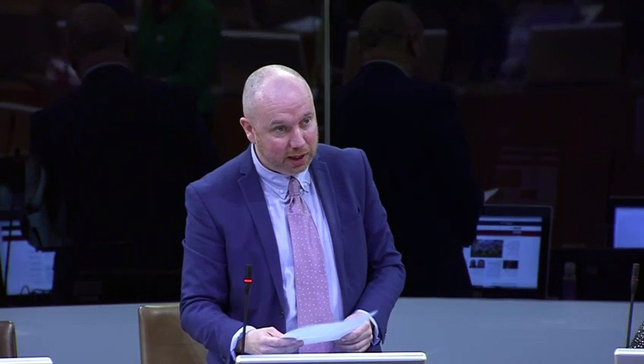 Mabon ap Gwynfor raises the T19 bus cancellation in the Senedd