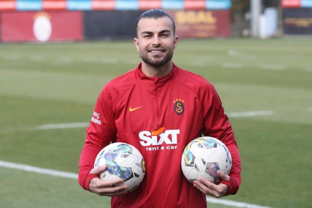 Galatasaraylı futbolcu Abdülkerim Bardakcı, şampiyon olacaklarına inanıyor