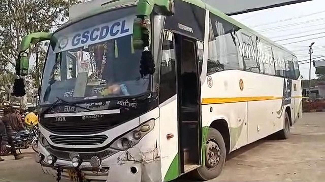 सरकारी बस से मिला 16 क्विंटल पीडीएस का चावल