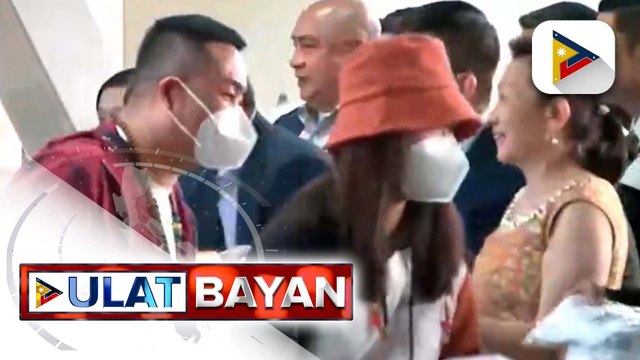 DOT Sec. Frasco at Chinese Ambassador to the PH Huang Xilian, personal na sinalubong ang halos 200 Chinese nationals mula Xiamen, China