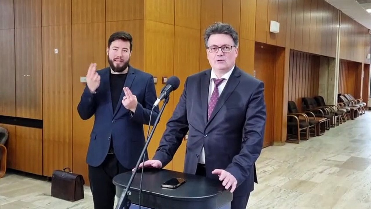 ZÁZNAM: Brífing ministra školstva J. Horeckého