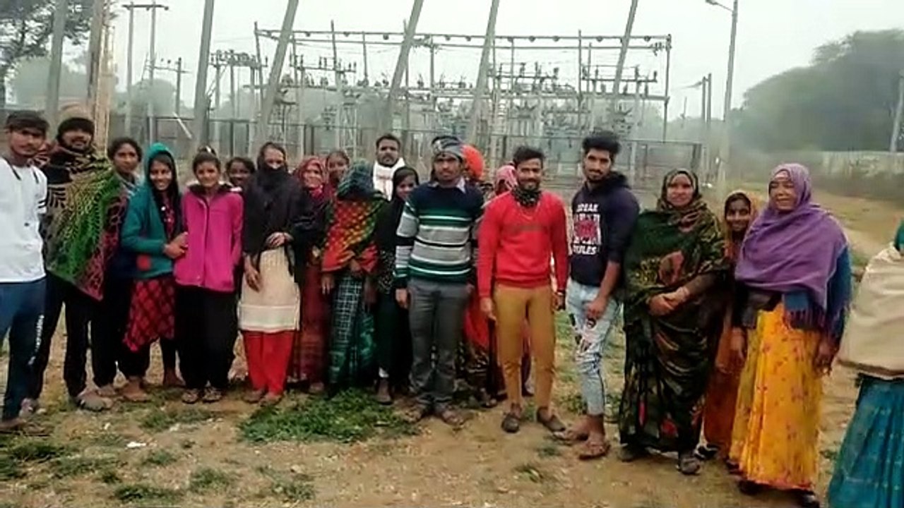 महिलाओं ने किया ग्रिड स्टेशन का घेराव, विद्युत...