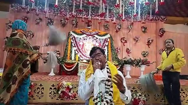 गजानन के भजनों पर झूमे श्रोता