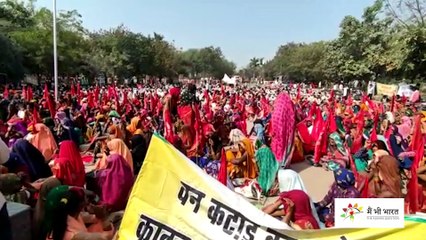 मध्य प्रदेश में 4000 आदिवासियों ने किया प्रदर्शन, आदिवासी वीर योद्धाओं को नमन