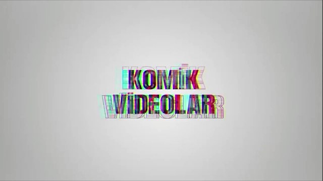 Yeni dökülmüş çimentoya bastıktan sonra içine düşen adam