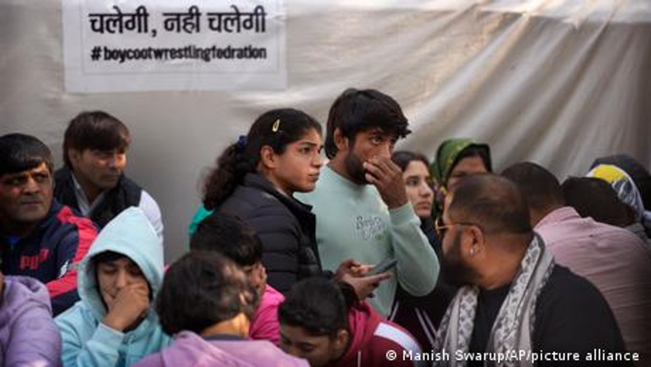 What was behind the Indian wrestlers' protests?