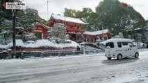 Uma Quioto coberta de neve