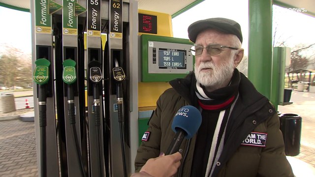 I pendolari della benzina. Molti ungheresi vanno oltre confine per risparmiare