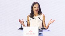 GALA VIDEO - Scandale en Espagne : la reine Letizia snobée par l’ambassadeur d’Iran, elle lui lance un regard noir